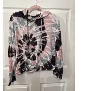 C&C California Tie-Dye Twist Front Pullover Hoodie Sweatshirt, M